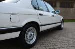 BMW 740i 1992 года (UK)
